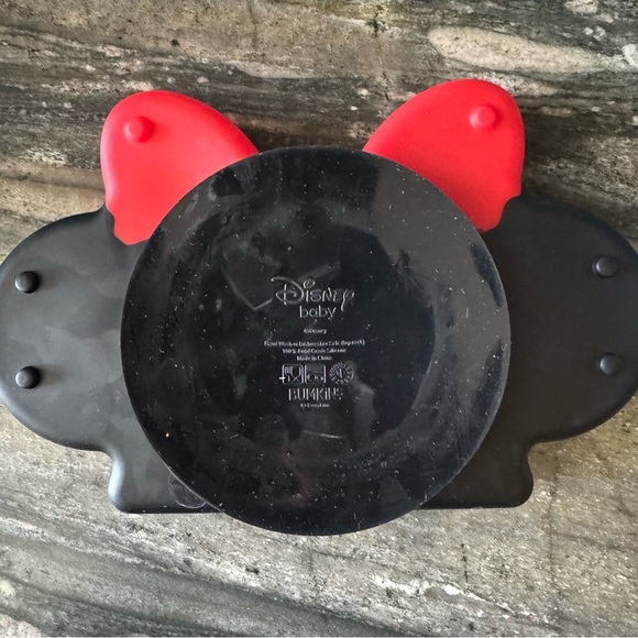 Silicone Grip Dish: Minnie Mouse - Picture 2 of 7